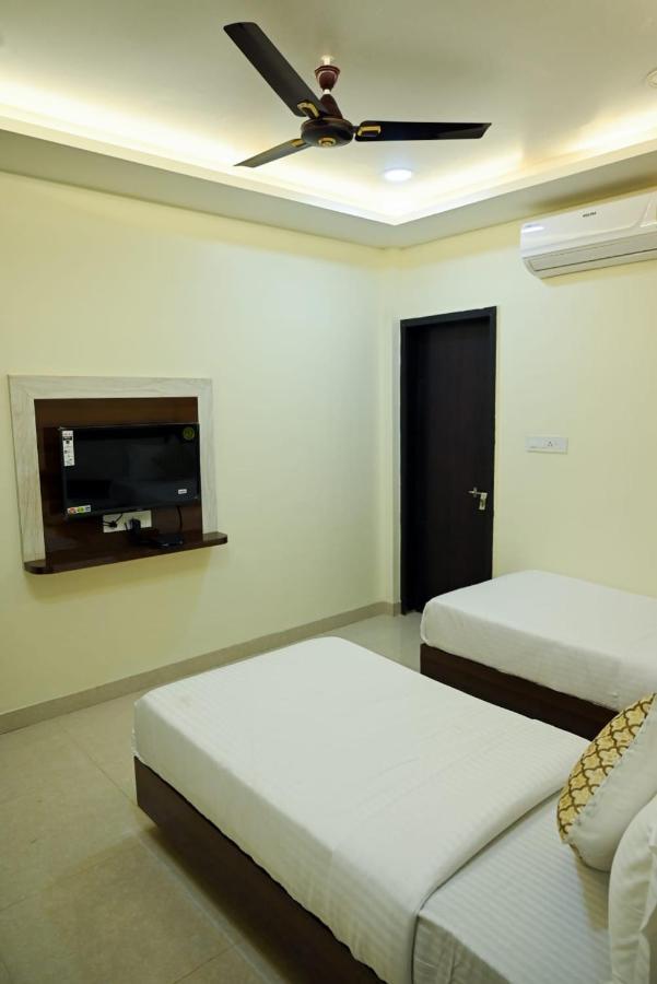 Hotel Golden Bliss Bhopal Zewnętrze zdjęcie