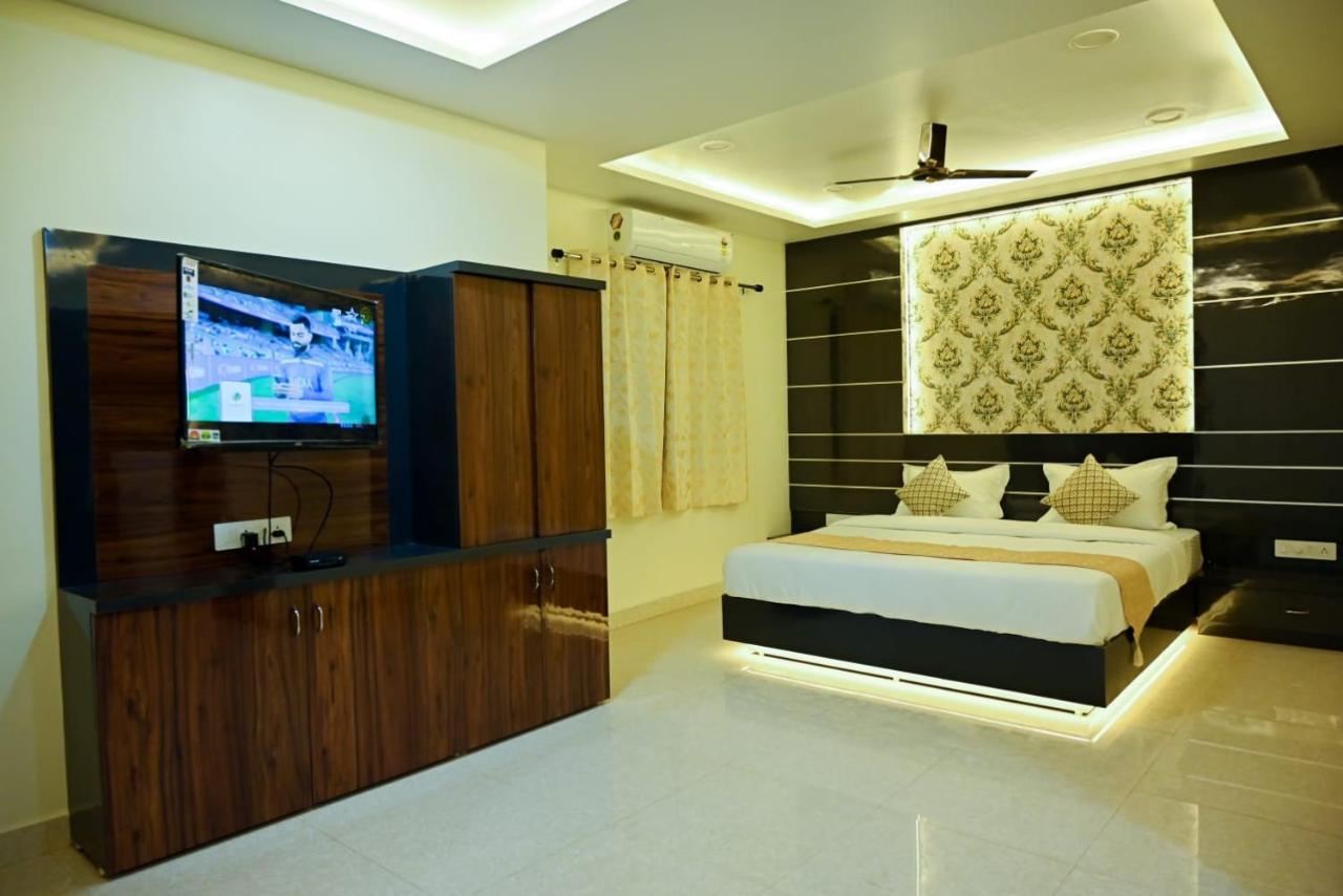 Hotel Golden Bliss Bhopal Zewnętrze zdjęcie