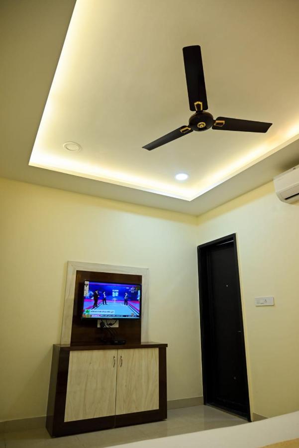 Hotel Golden Bliss Bhopal Zewnętrze zdjęcie