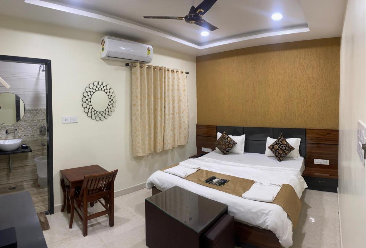 Hotel Golden Bliss Bhopal Zewnętrze zdjęcie