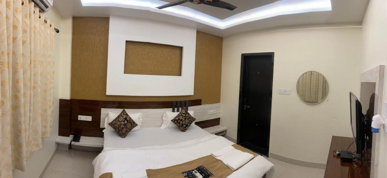 Hotel Golden Bliss Bhopal Zewnętrze zdjęcie